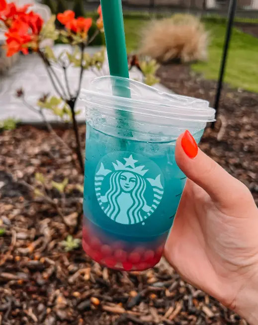 Starbucks Summer-Berry Refreshers Beverage